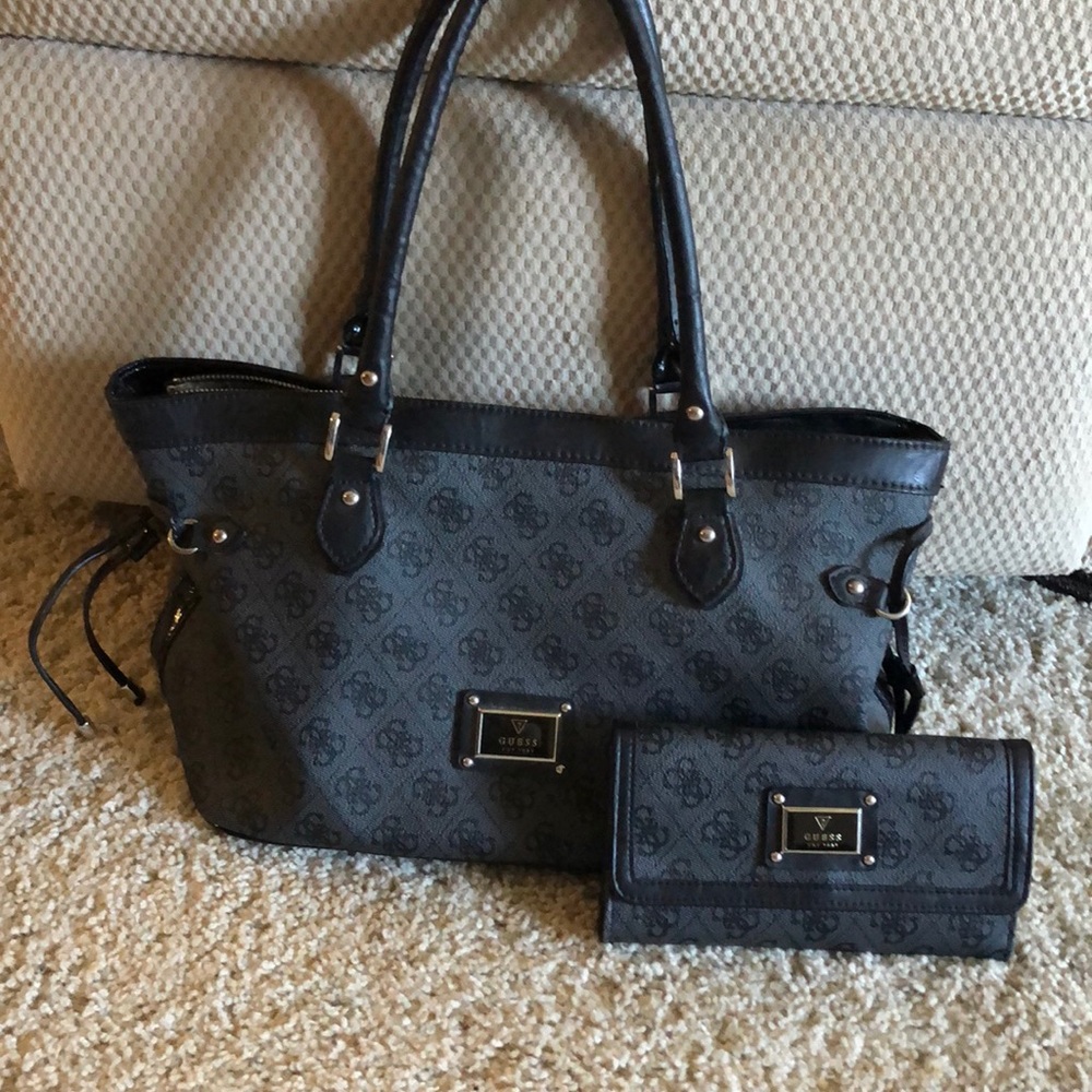 Guess Tote handbag with matching wallet